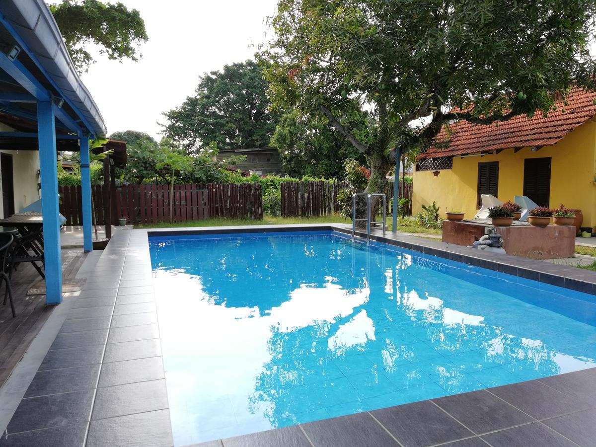 Coco Country Homes Malacca Екстериор снимка